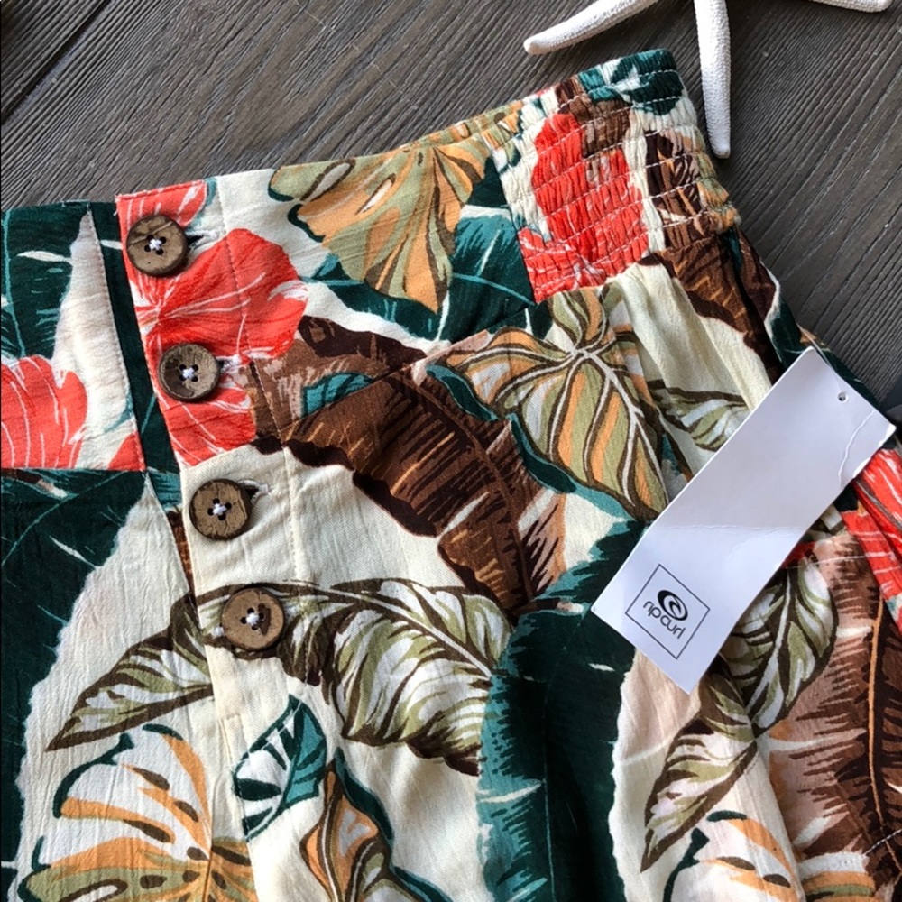 🌴🌼RIP CURL- TROPIC COAST SHORTS🌼🌴 - Picture 7 of 8